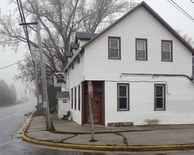 Institute Saloon, Sturgeon Bay, Wisconsin, April 2023