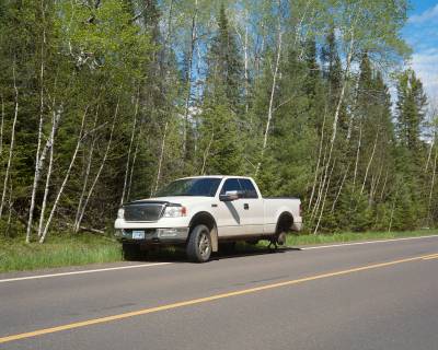 Truck sans Wheel, Duluth, Minnesota, May 2017